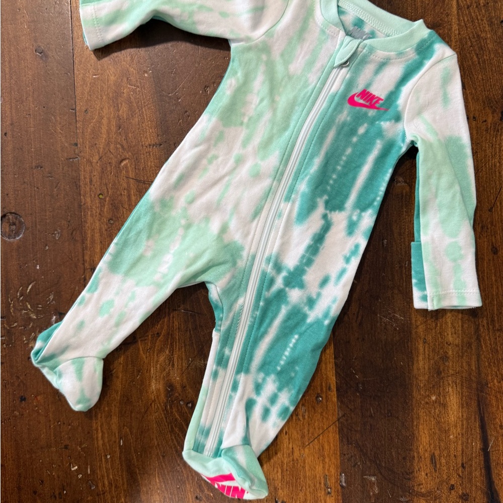 Nike Kids Tie-Dye Footie - Mint and Pink